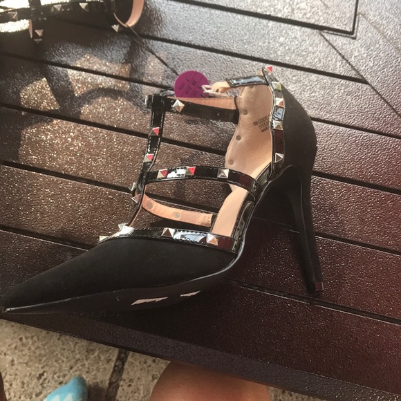 Gorgeous black heels - Picture 3 of 6